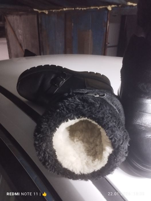 Продам унты , размер 42