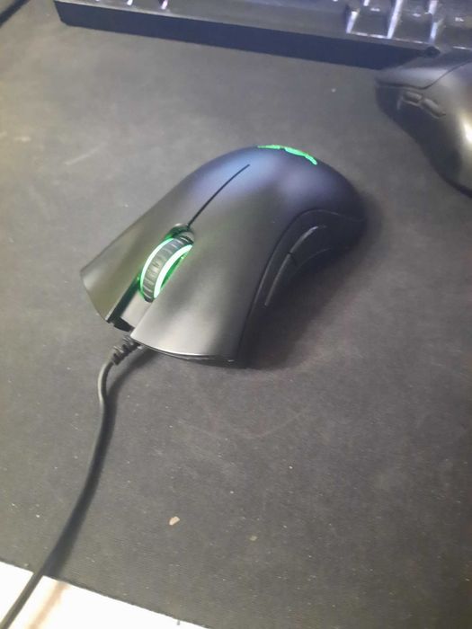 Razer Deathadder Essential мышь