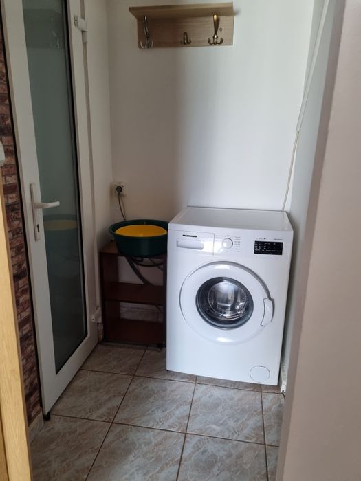 Proprietar,închiriez garsoniera zona  Lipovei