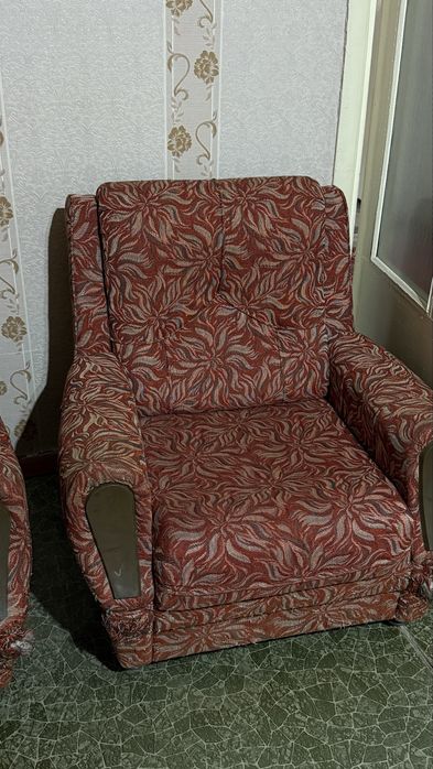 Кресло 2 шт продам