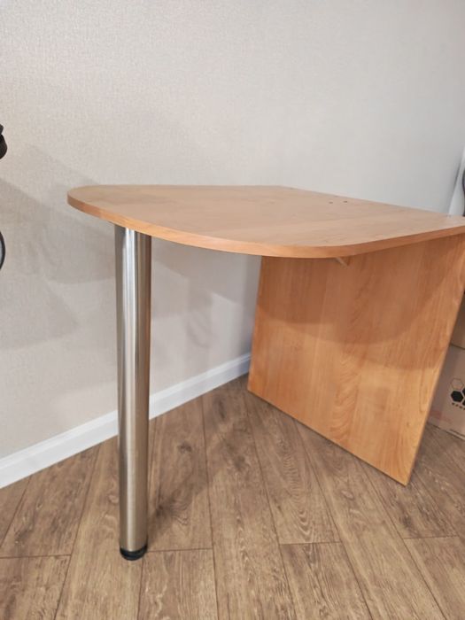 Продам стол за 9-8тыс