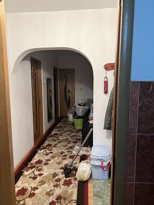 Apartament cu 3 camere  etaj1
