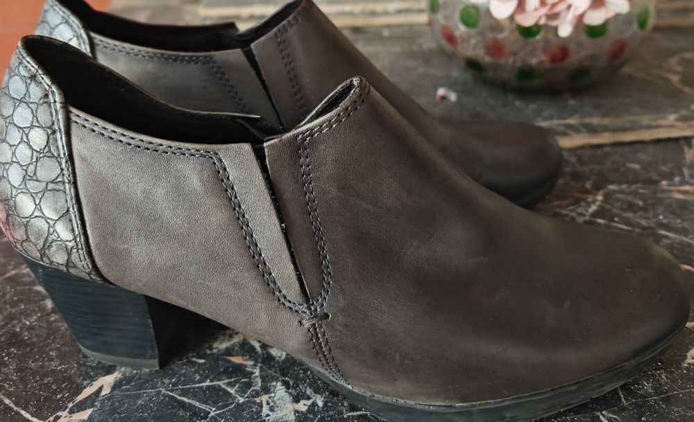 Botine scurte piele Marco Tozzi