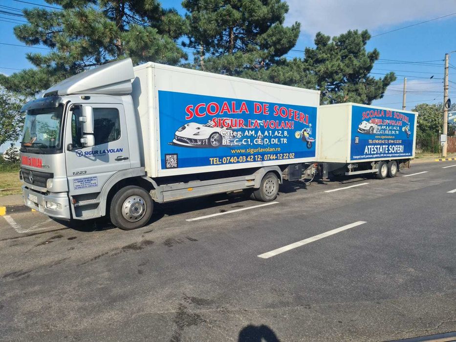 Remorci agreata scoala de soferi tandem