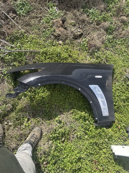 Ляв десен калник infiniti fx30/Qx70 инфинити фх