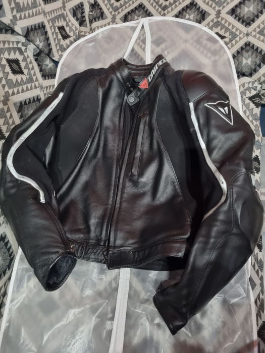 Яке Dainese Размер 98 (М)