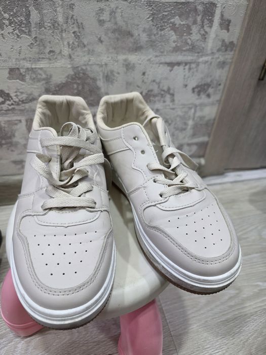 Кросовки пудровые