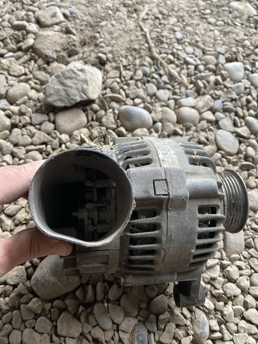 Генератор ауди а6 с4.