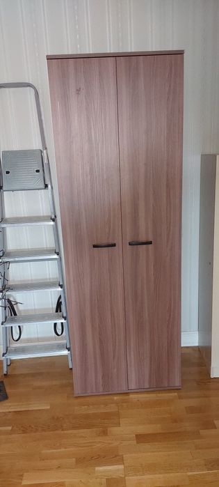 Продам шкафы б/у