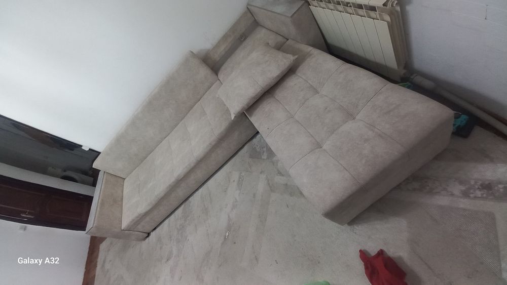 диван почти новый