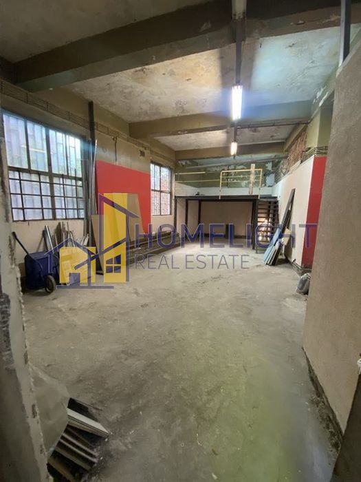 Тристаен апартамент в кв. Център