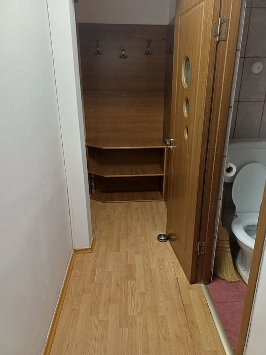 Închiriez apartament 2 camere