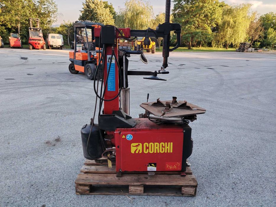 Гумодемонтажна машина Corghi A224TI 10"-24"