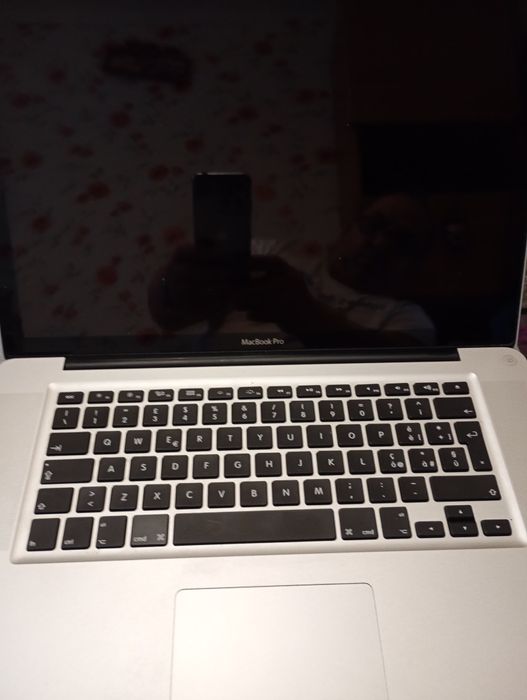 Laptop Macbok pro
