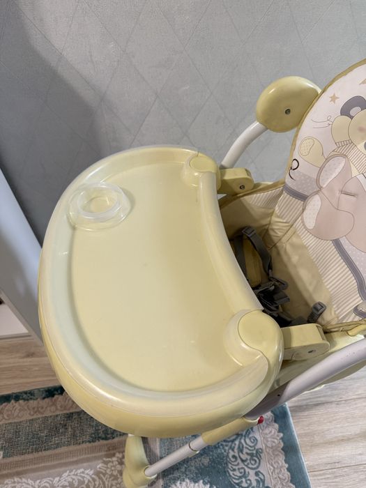 Детский стульчик для кормления