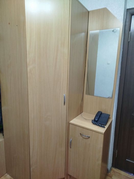 Продам прихожую угловая