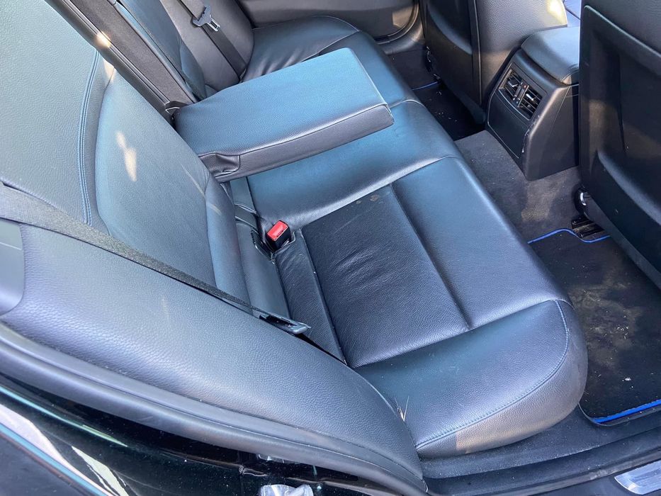 Dezmembrez BMW 318d M Pack Edition E91 LCI an 2011,Recaro incalzit,Fla