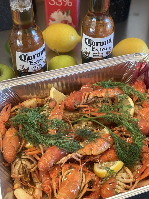 Раки живые, варенные