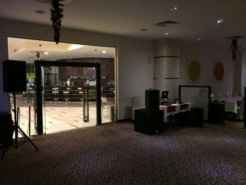 DJ/Дисководещ за Професионално озвучаване и водене на вашето тържество