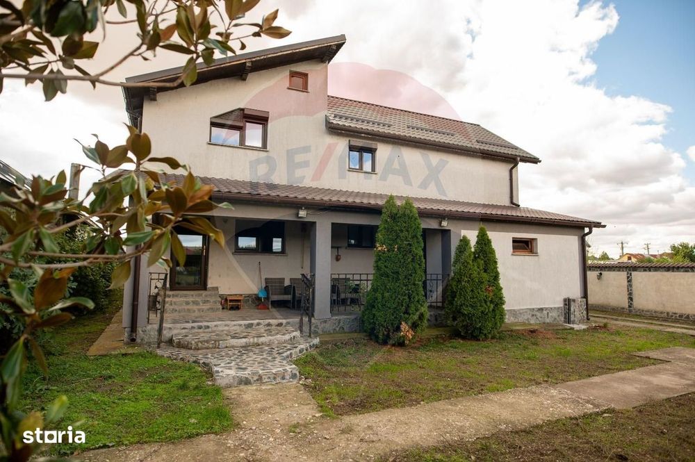 Casă / Vilă cu 5 camere de vânzare