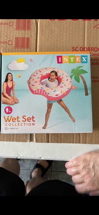 Produse gonflabile pentru vara colace, saltele pentru magazin