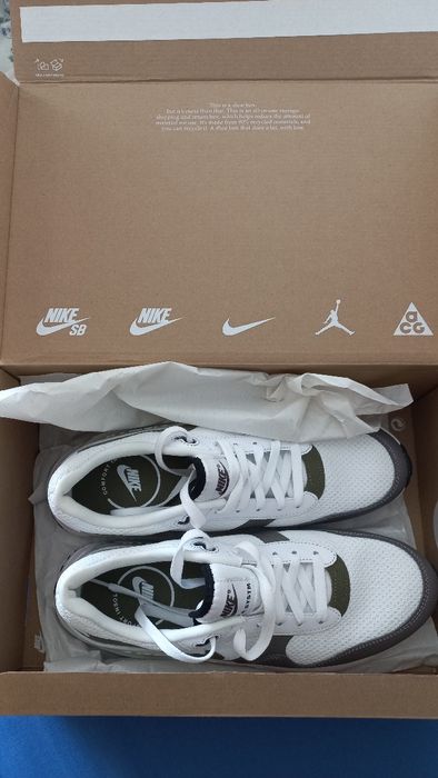 Vînd adidași NIKE AIR MAX mărimea 43