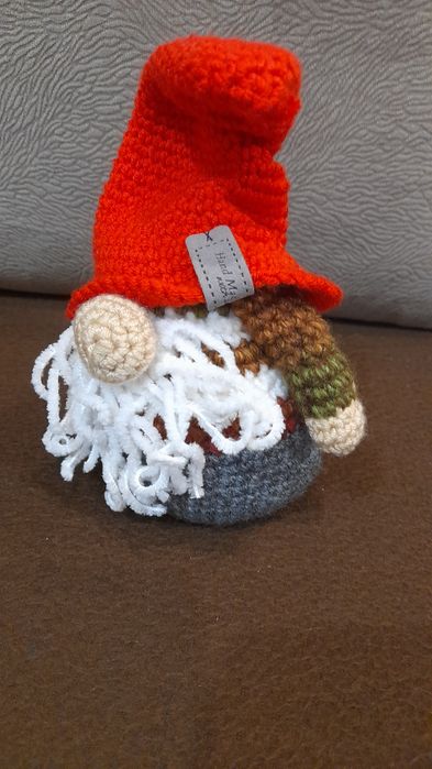 Ръчно плетен Гном