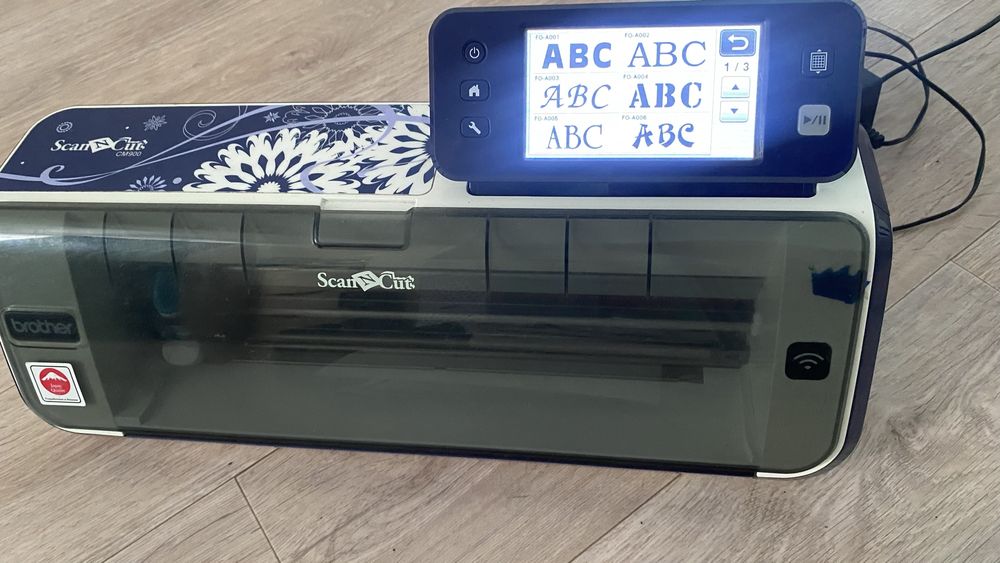 Продам плоттер Brother ScanNCut CM900 в отличном состоянии