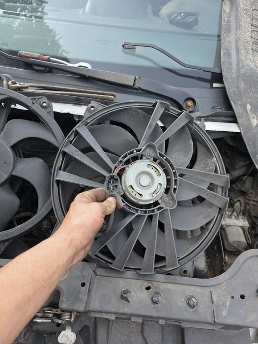 Перки за охлаждане за Citroen jumpy Fiat scudo Peugeot Expert 2.0 128 коня