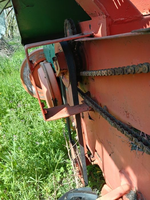Vând presa gallignani , cositoare , tractoras 15,5 yanmar