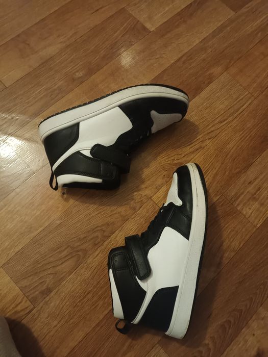 Donez adidași universali