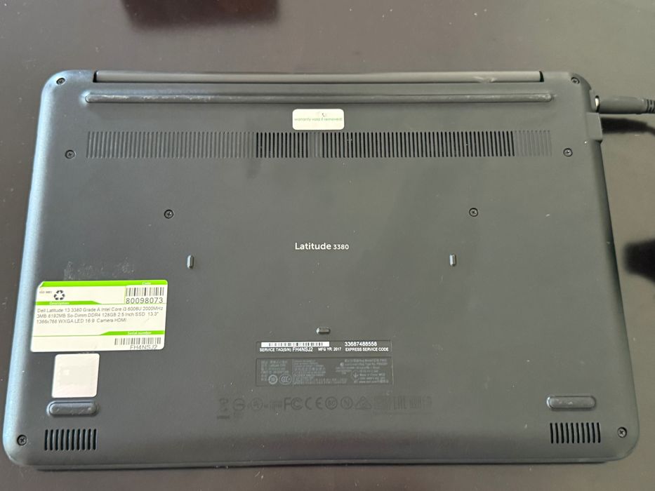 Лаптоп Dell Latitude 3380