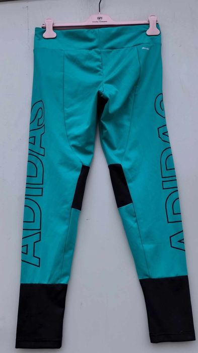 Adidas оригинален дамски клин Л размер нов