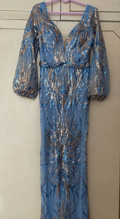 Абитуриентска рокля размер М