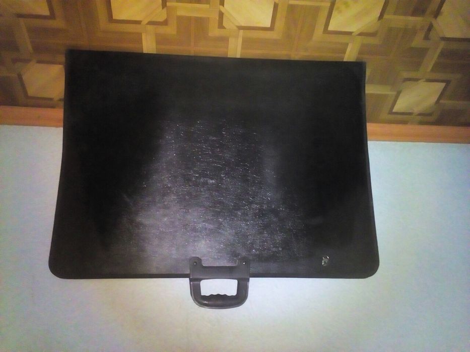 Продам папку для рисования, черчения