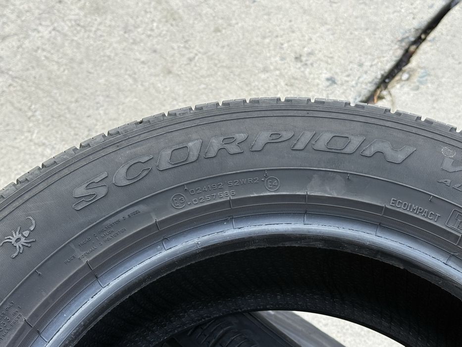 215|65 R16. Pirelli Scorpion.