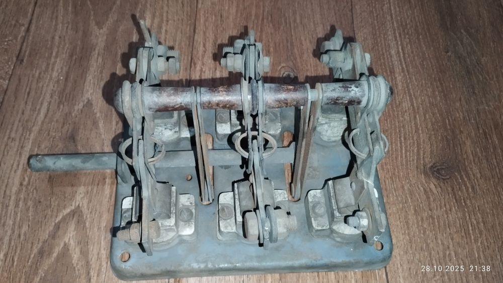 Рубильник (медный) 3-фазный, 400А-500А