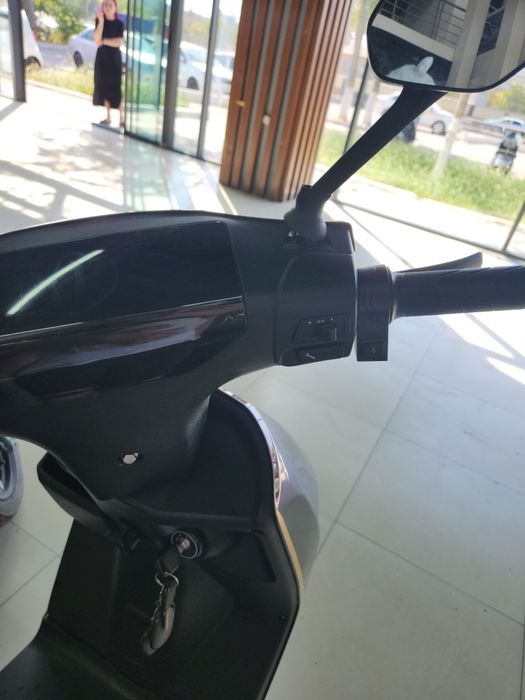 Электро скутер новые классное расцветки