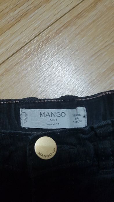 Pantaloni scurti Mango 5-6 ani