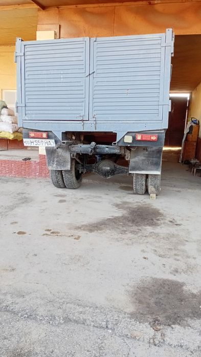 Газ 53 бортовой ишлаб турибти