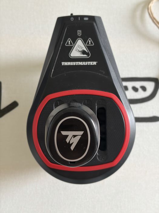 Волан Thrustmaster T300 + скоростен лост Thrustmaster