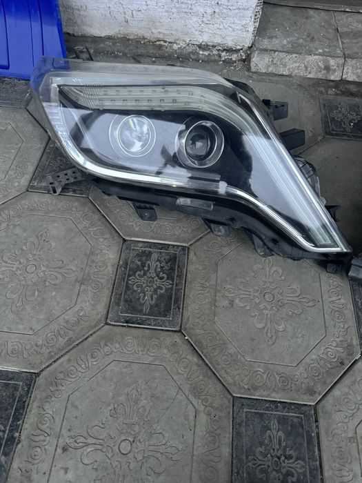 Фары на прада 150