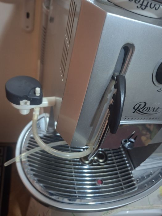 Кафе Машина автомат Saeco royal proffesional