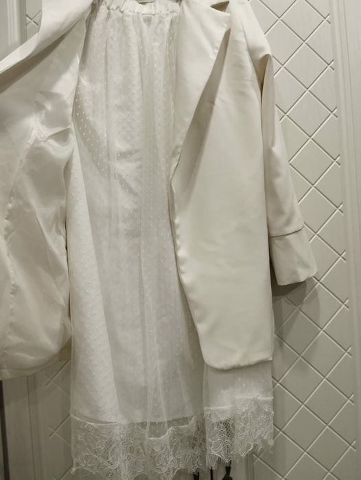 Пиджак с юбкой, S размер