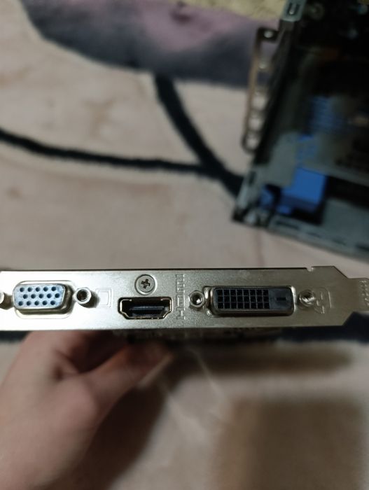 Видео карта gt710 2gb