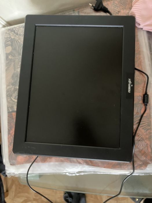 Мониторы продаю недорого