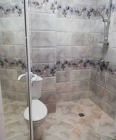 Дава се под наем Двустаен апартамент в Бургас, Изгрев - 56 кв.м за 255 € - Снимка #3