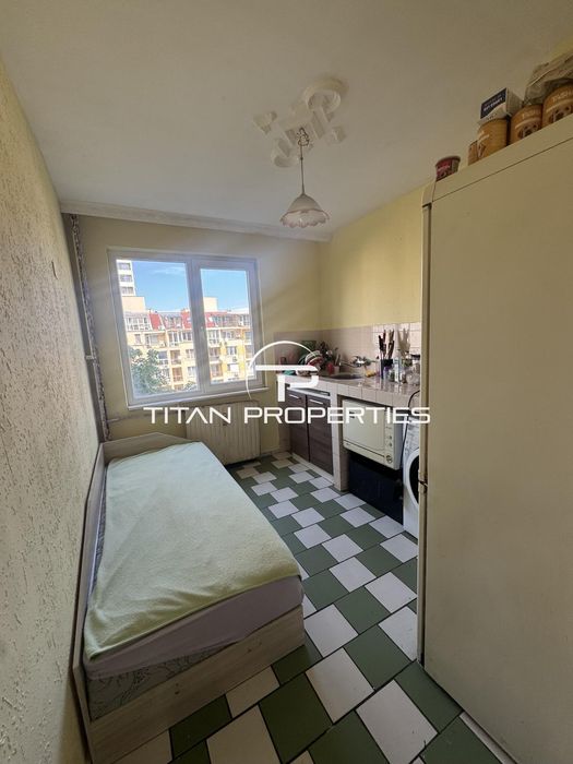 Двустаен апартамент в кв. Славейков