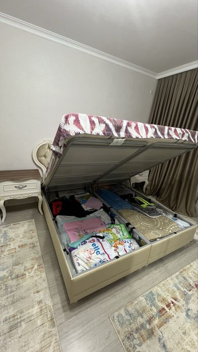 Спальный гарнитур