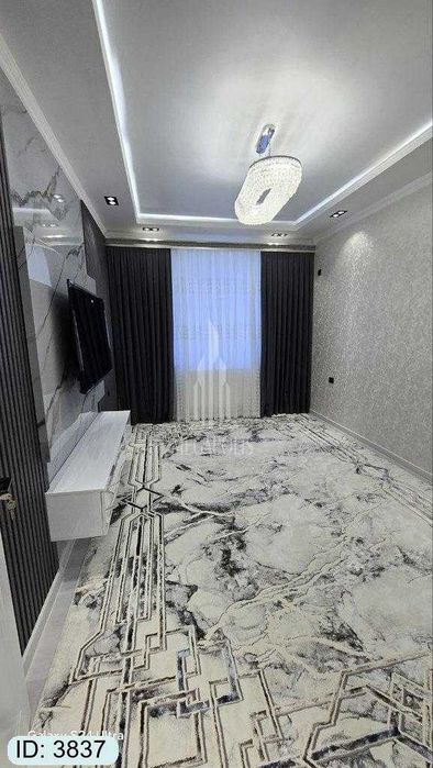 5 mikr somiy karmen tarafda 2 xona tayyo kvartira sotiladi №3837